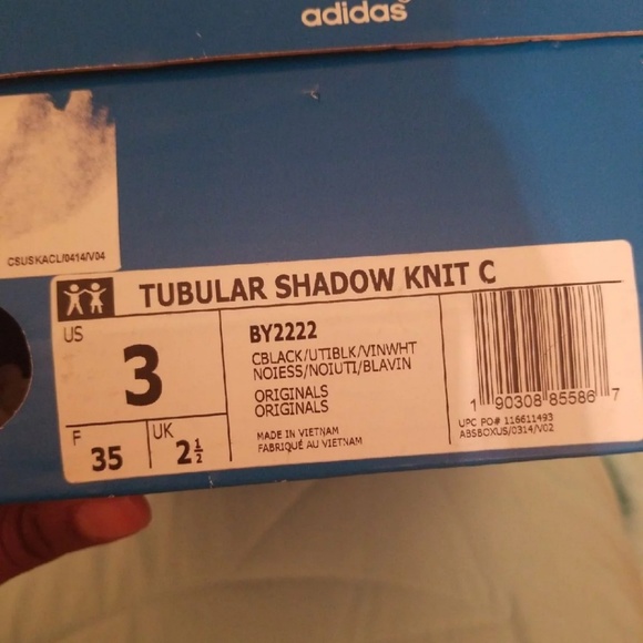 SOLD Kids adidas - Picture 4 of 4